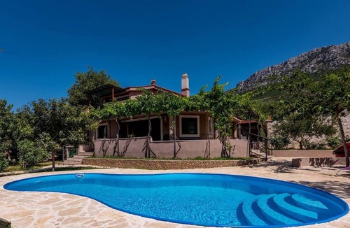 Kastel Gomilica Villa | Villa Belezza with pool, Split - Kastel Gomilica
