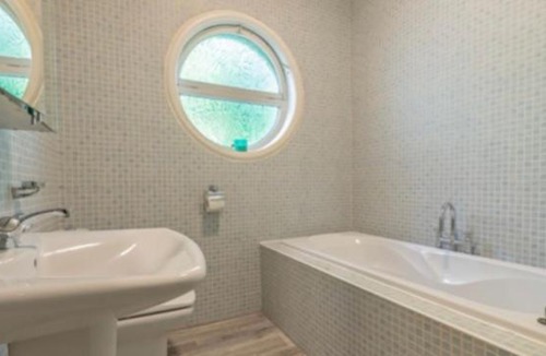 Bearsden Villa | Villa Bella