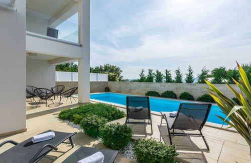Linardici Villa | Villa Bella Vista Primo - contemporary villa with a private pool near a beach by MyWaycation