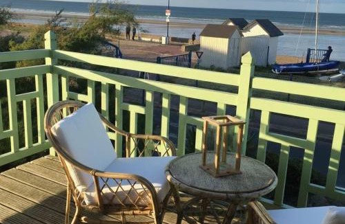Ouistreham Villa | Villa Bellevue - Anglo-Norman seafront house