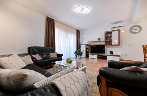 Pakostane Villa | Villa Benedicta