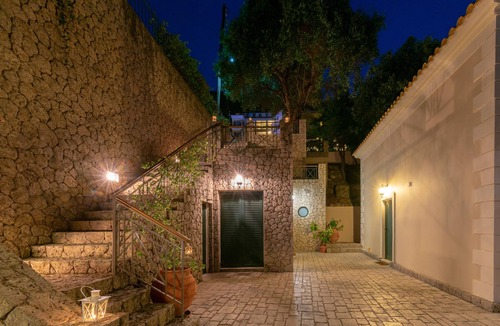 Dafnata Villa | Villa Benele