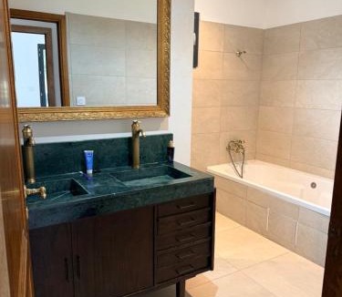 Pont-Saint-Esprit Villa | Villa Benyamîn