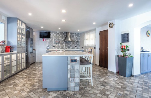 Lloret de Mar Villa | Villa "Bergantin" with Sea View, Pool & Wi-Fi
