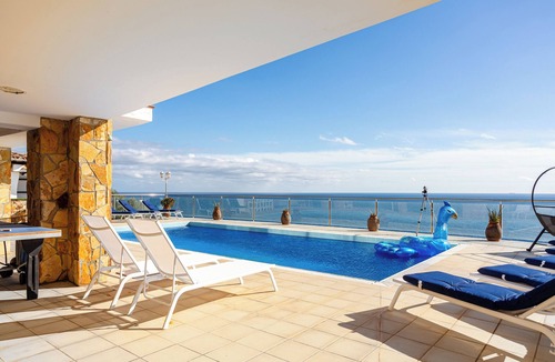 Lloret de Mar Villa | Villa "Bergantin" with Sea View, Pool & Wi-Fi