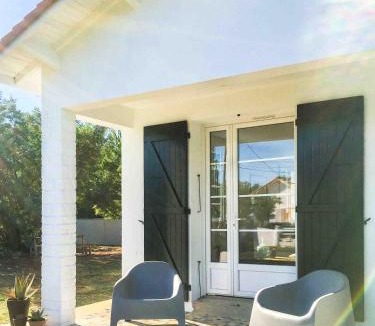 Marennes House | VILLA BERNACHE, maison bord de mer