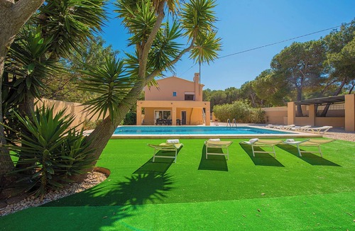 Moravit Villa | Villa Bernia - PlusHolidays
