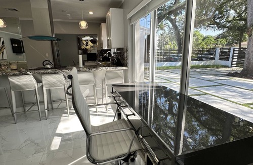Golden Glades House | Villa Bethesda