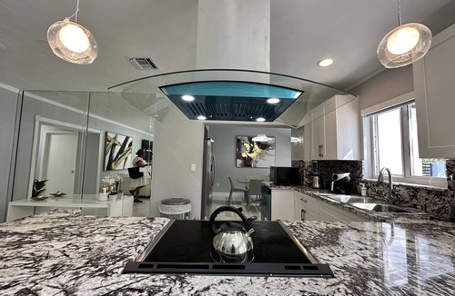 Golden Glades House | Villa Bethesda
