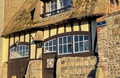 Veules-les-Roses House | Villa Bethléem - Restored thatched cottage with sea views