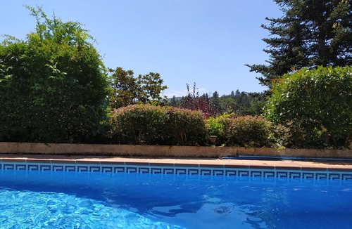 Vallgorguina Villa | VILLA BETWEEN NATURAL PARKS