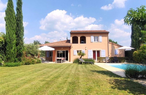 Vallon-Pont-d'Arc Villa | Villa Bienvenue - villa for 8 people with private pool