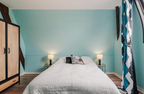 Saint-Briac-sur-Mer Villa | Villa Blanc Castel by Interhome