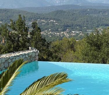 Tourrettes House | Villa Blanc Fayence