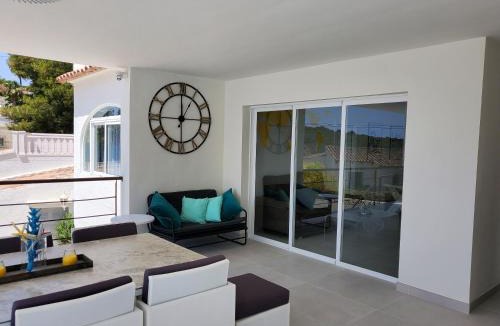Pinar del Advocat Villa | Villa Blue Lagoon Moraira