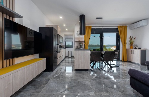 Turanj Villa | Villa Blue Sky, Turanj, next to the sea, private pool, barbecue, jacuzzi, rooftop terrace, www.zadarvillas