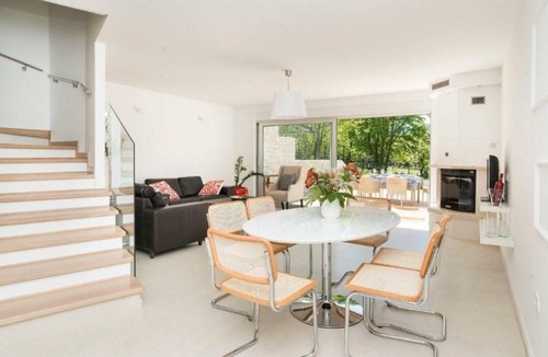 Krizine Apartment | Villa BOBO's Place with Jacuzzi (79169-A2) - Umag