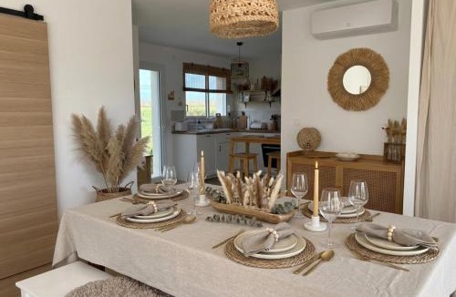 Le Bernard House | Villa Boheme-Piscine chauffee-proche ogliss park et plages