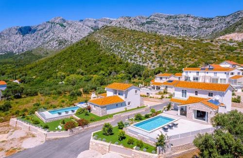 Stankovici Villa | Villa Bohemica with Private Heated Pool