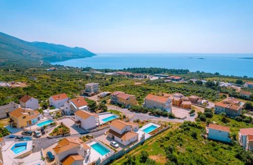 Stankovici Villa | Villa Bohemica with Private Heated Pool