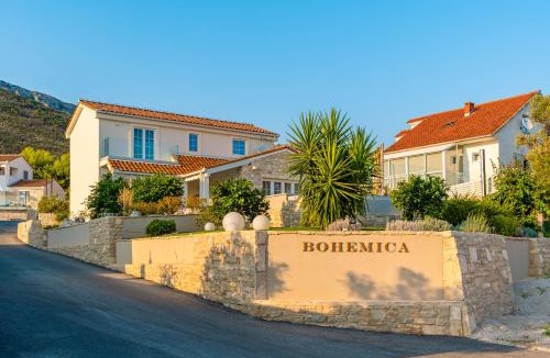 Stankovici Villa | Villa Bohemica with Private Heated Pool