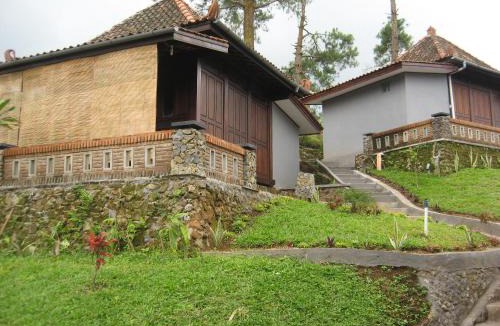 Gowa Villa | Villa Borobudur Malino