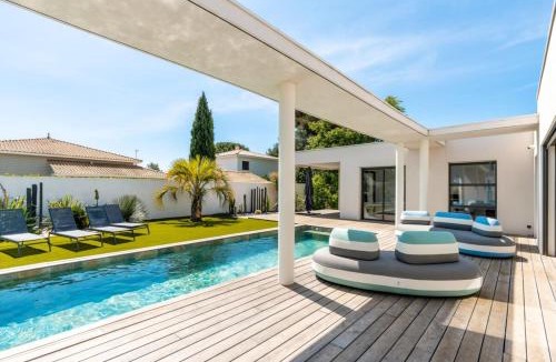 Le Grau-dʼAgde Villa | Villa Boston Pool Sauna Walk to Beach