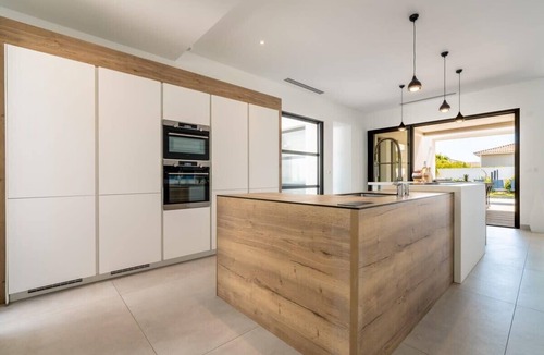 Le Grau-dʼAgde Villa | Villa Boston | Pool, Sauna, Walk to Beach