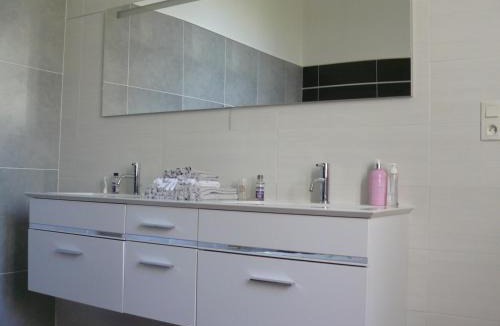 Burlats Bed & Breakfast | Villa Boulmia