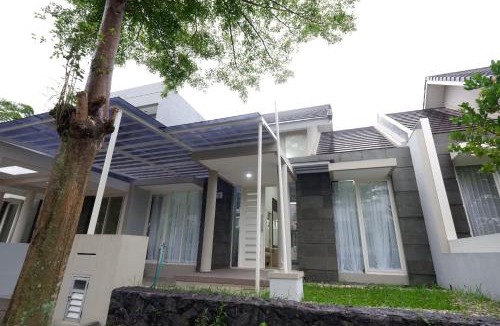 Dinoyo Villa | Villa Brassia - 3 Bedrooms