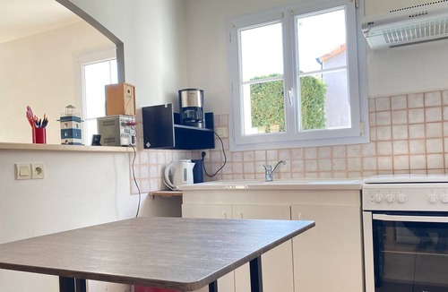 Bretignolles-sur-Mer House | Villa Bretignolles-sur-Mer, 2 bedrooms, 4 persons