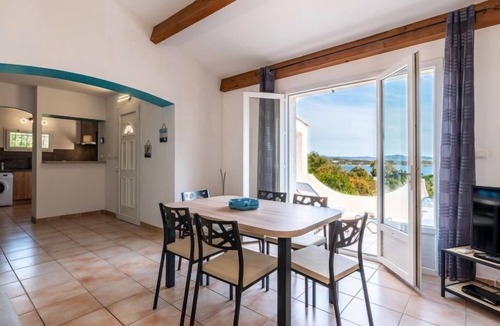 Pianotolli-Caldarello House | Villa Bruzzi by Interhome