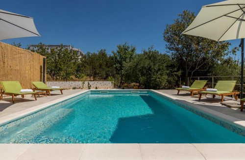 Kastel Kambelovac Villa | Villa Bučije private pool save 15 percent on Split-villas com