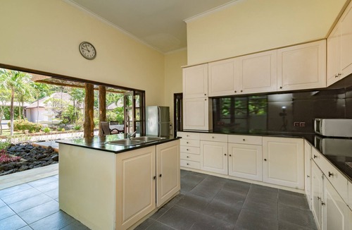 Bukti Villa | Villa Bukti Paradise