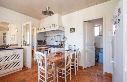 La Flotte Villa | Villa by the sea.