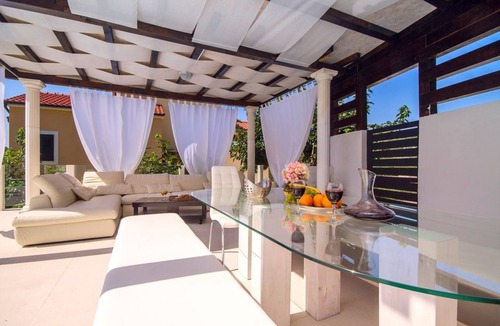 Gata Villa | Villa Byron - Four Bedroom Villa, Sleeps 8