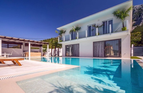 Gata Villa | Villa Byron - Four Bedroom Villa, Sleeps 8