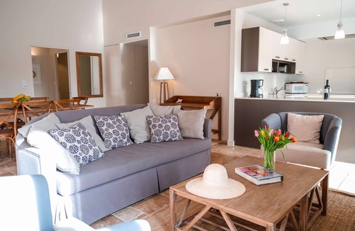 Castelnau-de-Montmiral Villa | Villa Castelnau Prestige - air conditioning & heated pool in a quiet estate - V