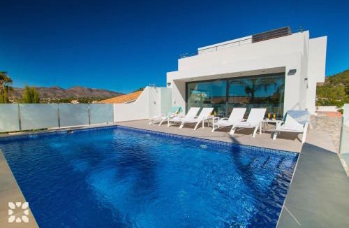 La Empedrola Villa | Villa Caballito De Mar by Abahana Villas