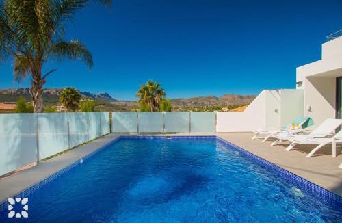 La Empedrola Villa | Villa Caballito De Mar by Abahana Villas