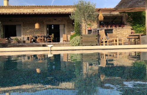 Cabrieres-d'Avignon Bed & Breakfast | Villa Cabrida