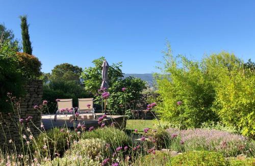 Cabrieres-d'Avignon Bed & Breakfast | Villa Cabrida