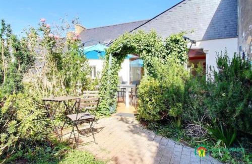 Port-Louis House | Villa cafe marrec