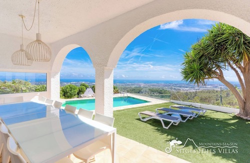 Sant Pere de Ribes Villa | Villa California Panoramic Sea View & Private Pool