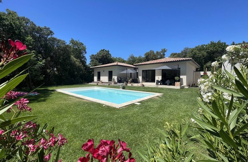 Saint-Siffret Villa | Villa Camille - Dreamlike relaxation in the middle of the South of France
