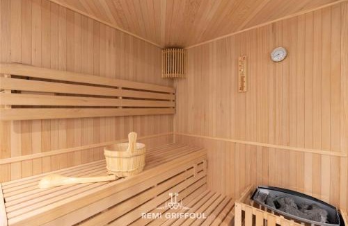 Gonneville-sur-Honfleur Villa | Villa Canet - Jacuzzi - Fireplace - Sauna EV 10P