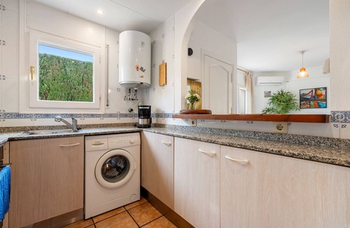 Costa del Zefir Villa | Villa 'Can Lucia' with Sea View, Wi-Fi and Air Conditioning