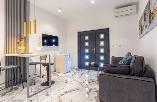 Hvar Old Town Apartment | Villa Capitis in the Centre- Exclusive Apartment – Stunning Fortress View