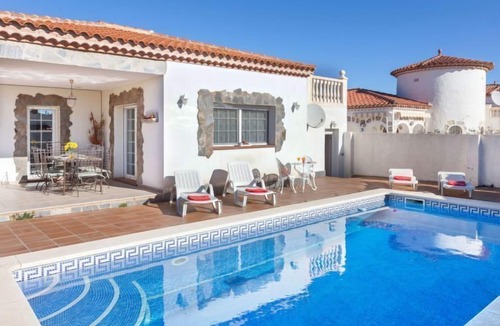 Miami Platja House | Villa Capri by Interhome