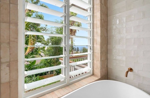 Collaroy Beach Apartment | Villa Capriccio - Bottom floor Apartment